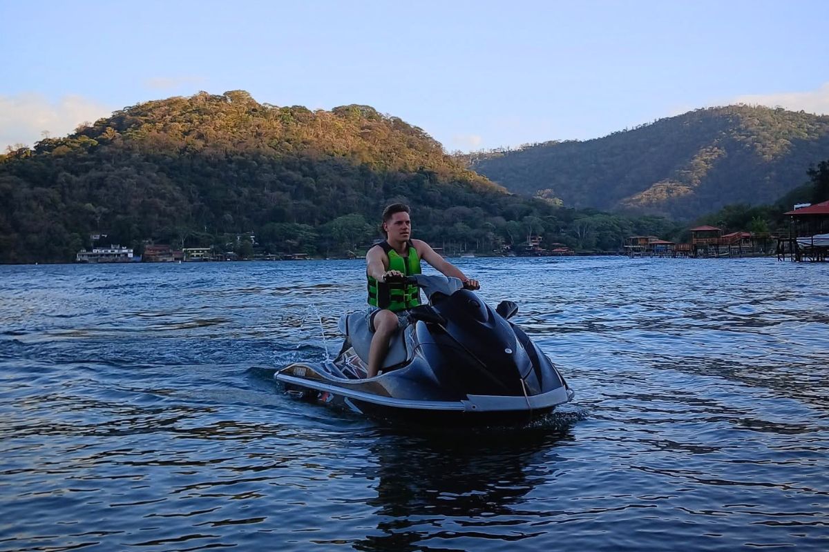 Alquiler de Jet Ski en Lago de Coatepeque - Foto 9